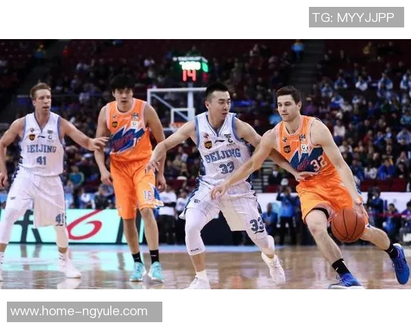 北京篮球队的转型之路:从传统强队到现代篮球的探索与挑战 北京篮球队的转型之路:从传统强队到现代篮球的探索与挑战